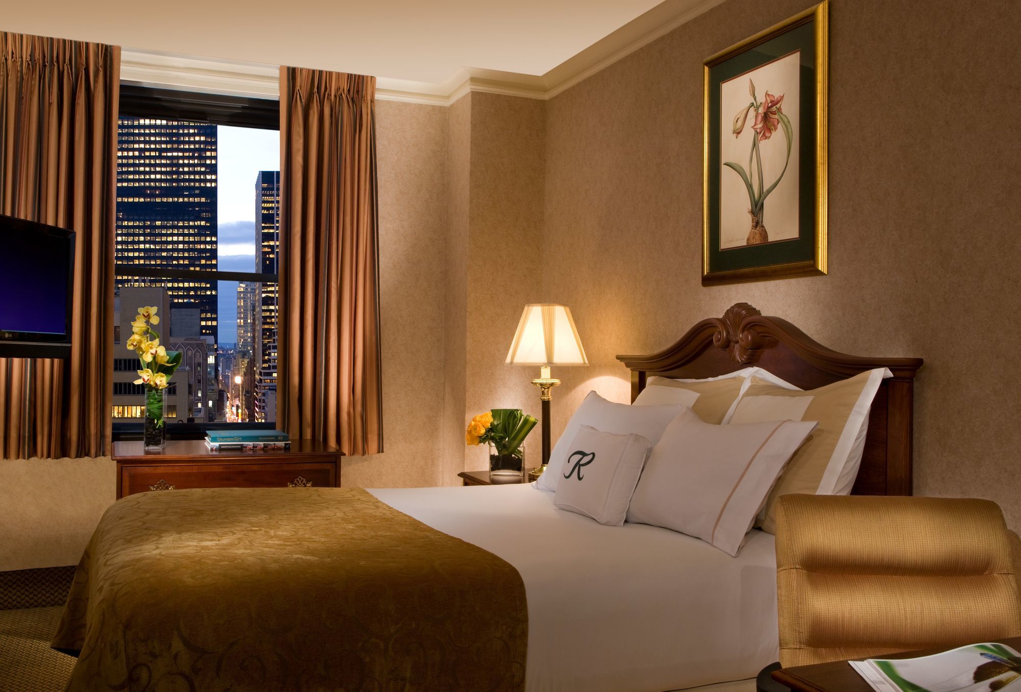 The Roosevelt Hotel New York Room photo